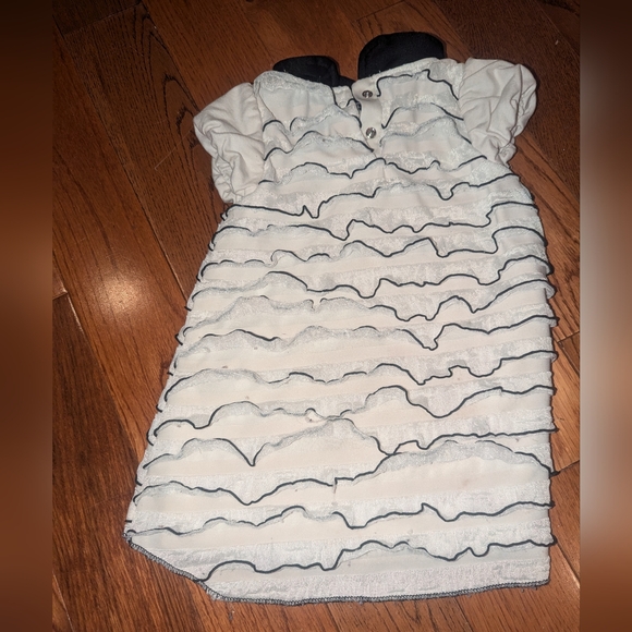 Baby / Toddler size 24M Newberry White and Black Ruffle Dress - Picture 6 of 10